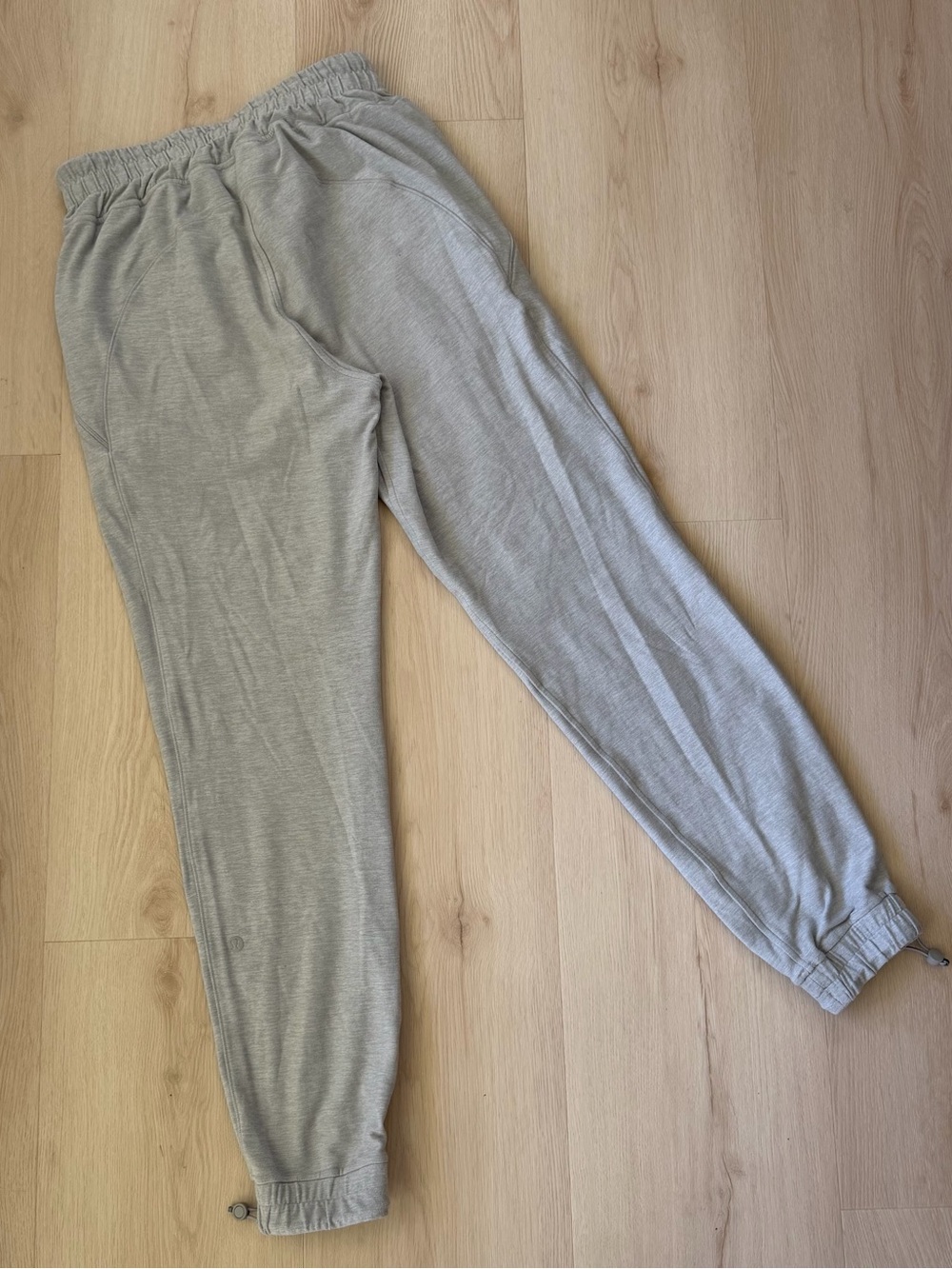 Lululemon grey sweats !!